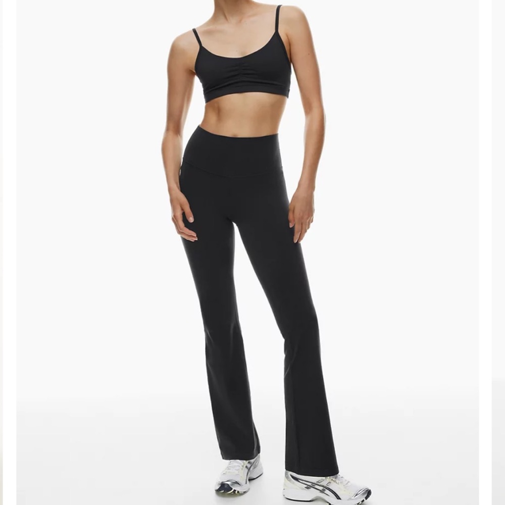 Aritzia TnaBUTTER™ Atmosphere Flare Hi-Rise Legging
